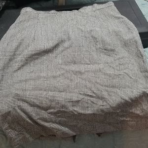 Black and gray skirt